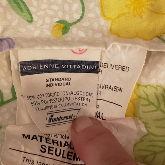 Vtg Adrienne Vittadini sham & 2 window valances - Picture 4 of 7